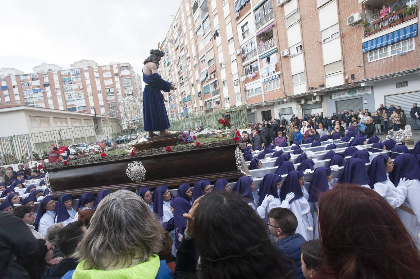 Fotos: Fotos de las procesiones y traslados del Sábado de Pasión