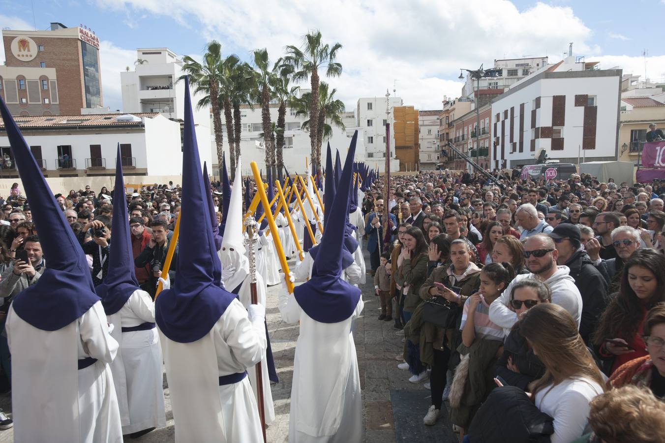 Fotos: Salud procesiona en la tarde del Domingo de Ramos