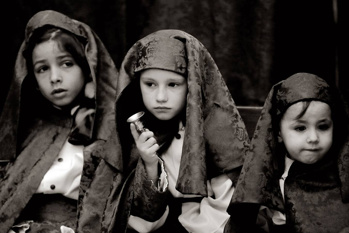 El fotógrafo Txema Rodríguez ofrece una visión íntima de la Semana Santa de Málaga