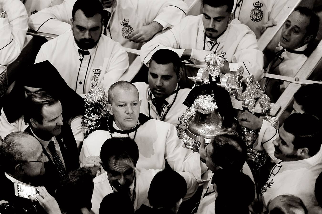 El fotógrafo Txema Rodríguez ofrece una visión íntima de la Semana Santa de Málaga