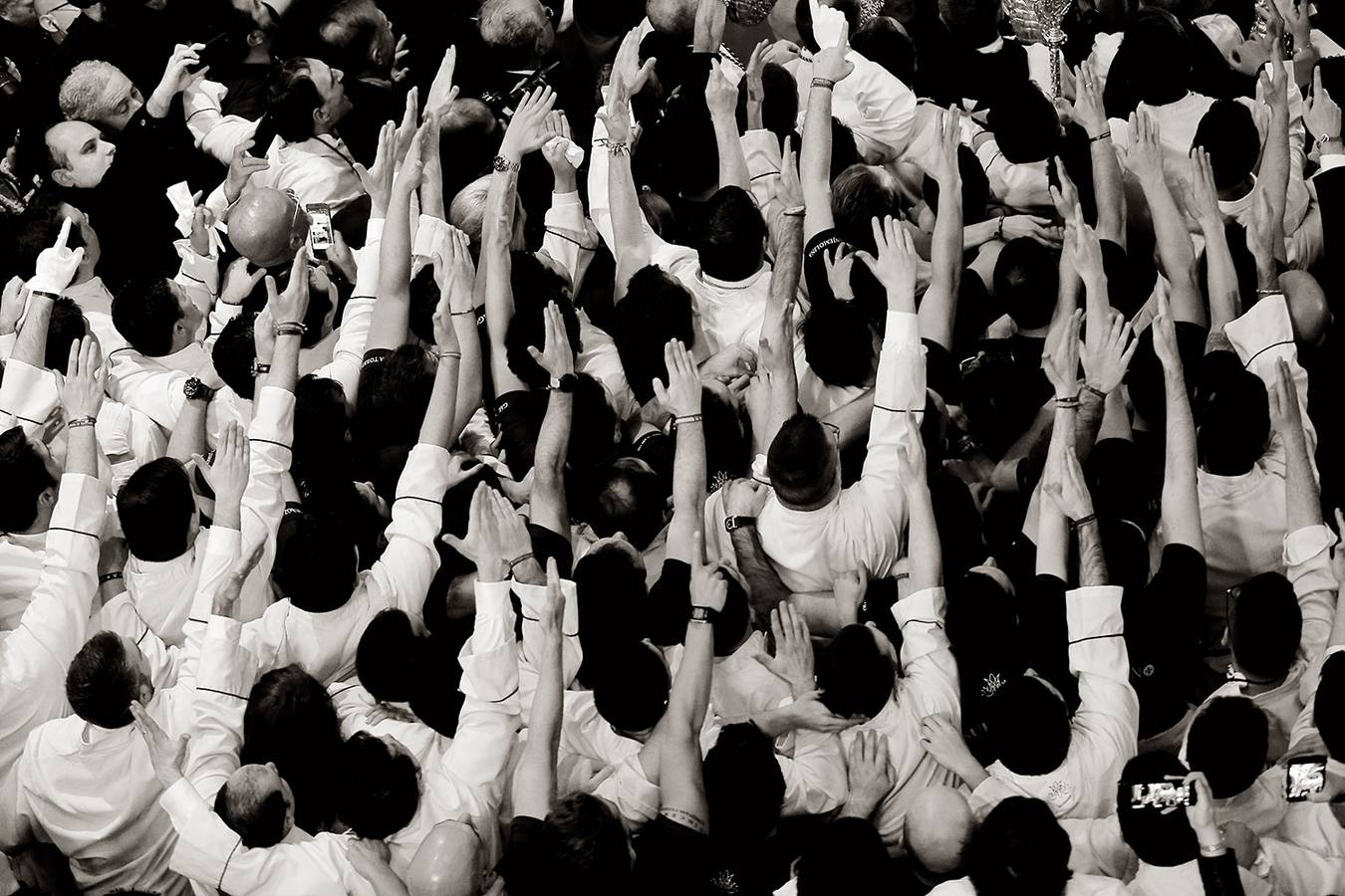 El fotógrafo Txema Rodríguez ofrece una visión íntima de la Semana Santa de Málaga