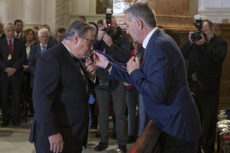 Semana Santa Málaga | Fotos Miércoles Santo | Tres ministros y la presidenta de la Junta asisten hoy a la Semana Santa de Málaga