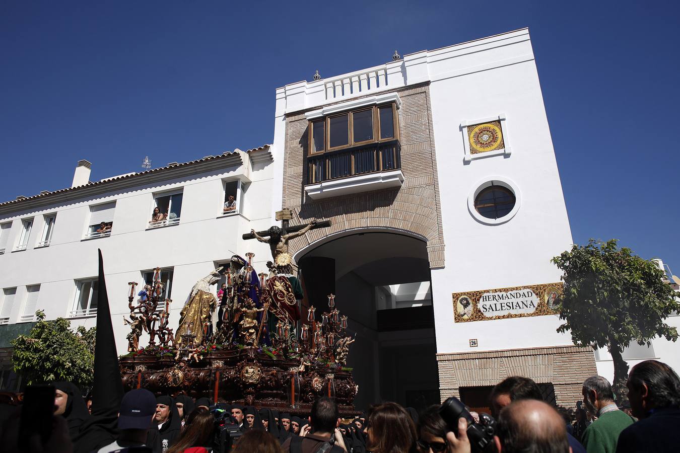 el Cristo de las Penas y María Santísima del Auxilio (Salesianos)