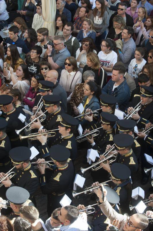 Así ha sido el desfile procesional de la Cofradía de la Sagrada Cena durante la Semana Santa 2018.