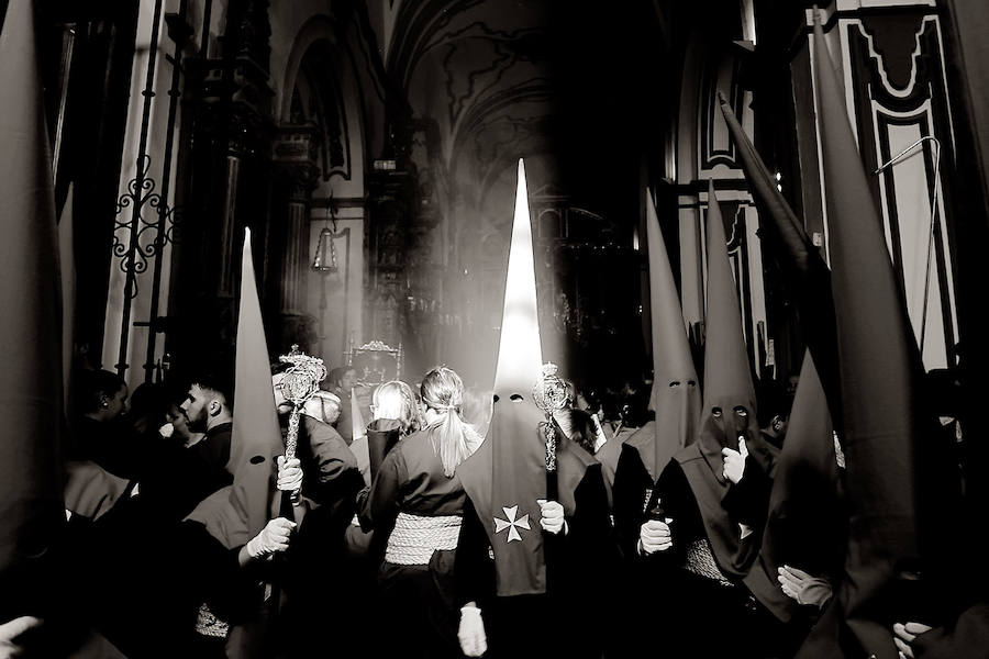 El fotógrafo Txema Rodríguez ofrece una visión íntima de la Semana Santa de Málaga