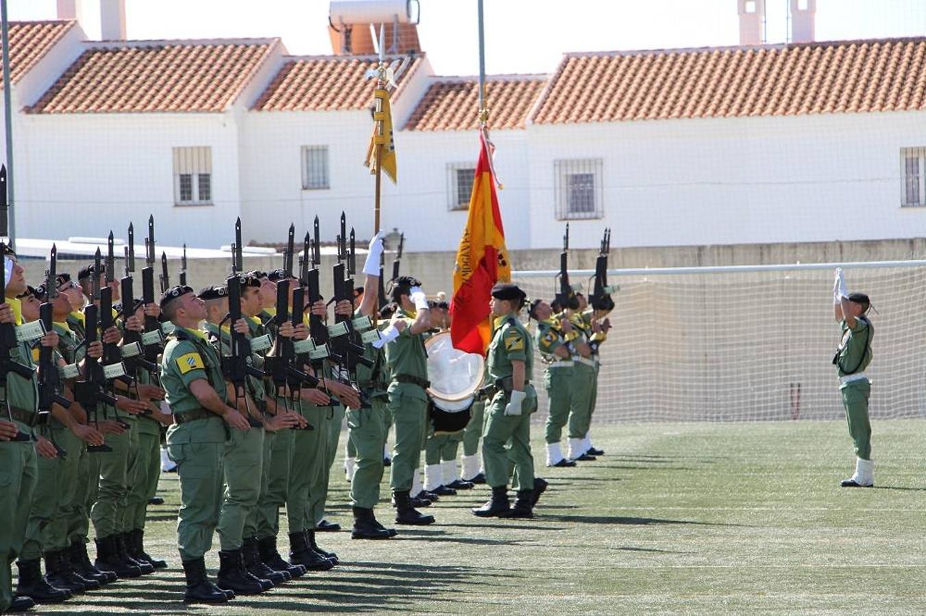 El municipio participa en un acto civil presidido por la Brigada Paracaidista y representantes del Ejército