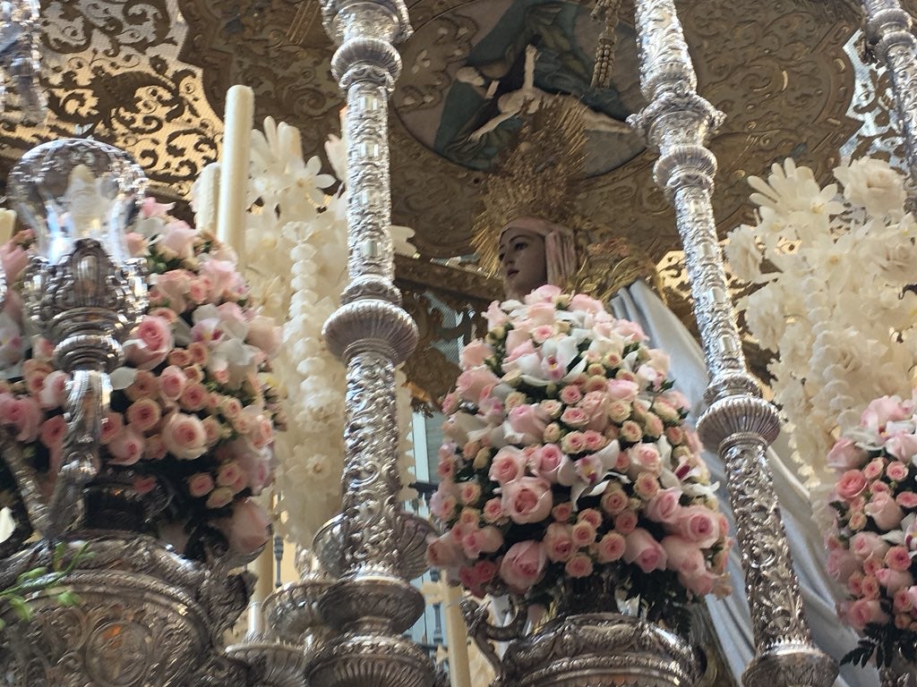 Semana Santa de Málaga | Fotos de la procesión del Resucitado el Domingo de Resurrección de 2018