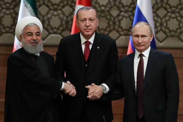 RUSIA, TURQUÍA E IRÁN BUSCARÁN JUNTOS LA PAZ EN SIRIA