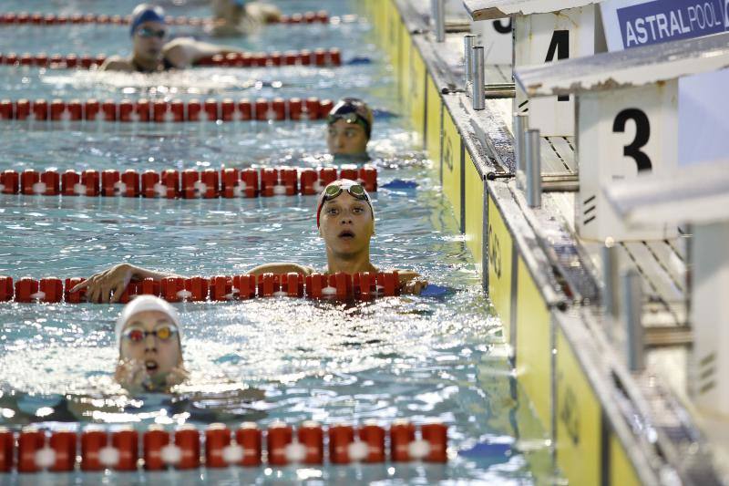 Las instalaciones de Inacua viven estos días una auténtica pasión por la natación, con las gradas llenas y un gran ambiente de compañerismo entre aficionados y clubes en el Campeonato de España.