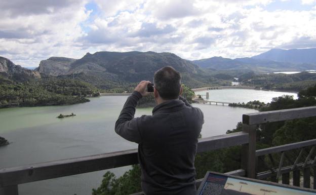 Vista desde el Mirador de los Tres Embalses.