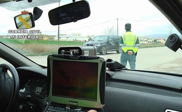 Radar móvil de la Guardia Civil 