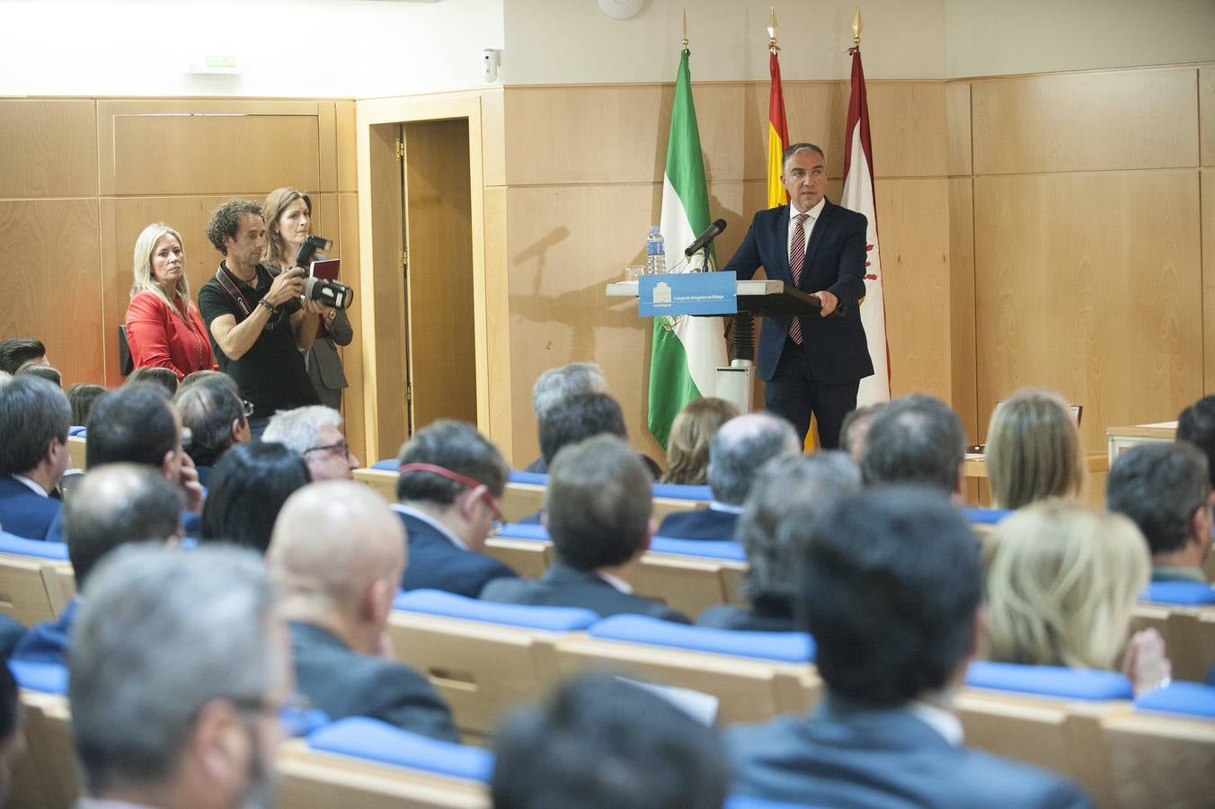 El Colegio de Abogados de Málaga ha sido el escenario que ha acogido una gran fiesta de la Justicia, presidido por el ministro Rafael Catalá