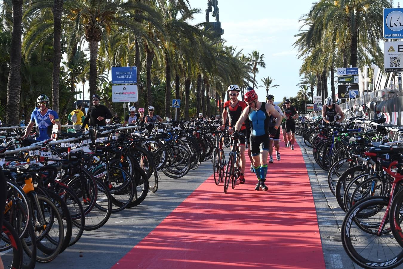 El británico ha conquistado el primer Ironman 70.3 Marbella que abre el calendario europeo de la especialidad. En total había 2.500 inscritos