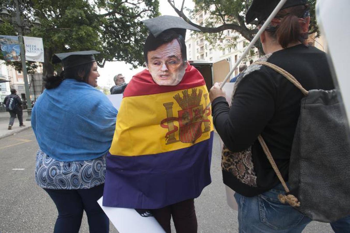 Miles de malagueños participan en la marcha del Día del Trabajo, convocada por CCOO y UGT y apoyada por partidos y colectivos de izquierda