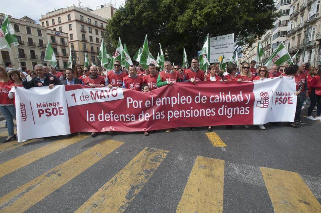 Miles de malagueños participan en la marcha del Día del Trabajo, convocada por CCOO y UGT y apoyada por partidos y colectivos de izquierda