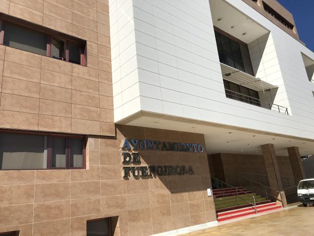 Fachada del Ayuntamiento de Fuengirola . 