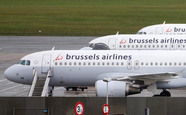 Varios aviones de Brussels Airlines. 
