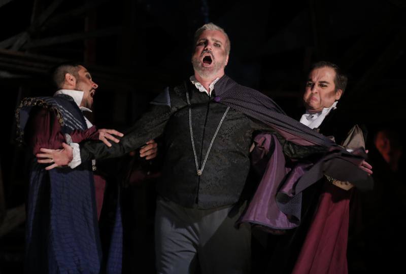 El barítono Damián del Castillo, la soprano Olena Sloia y el tenor Fabián Lara protagonizan la obra.