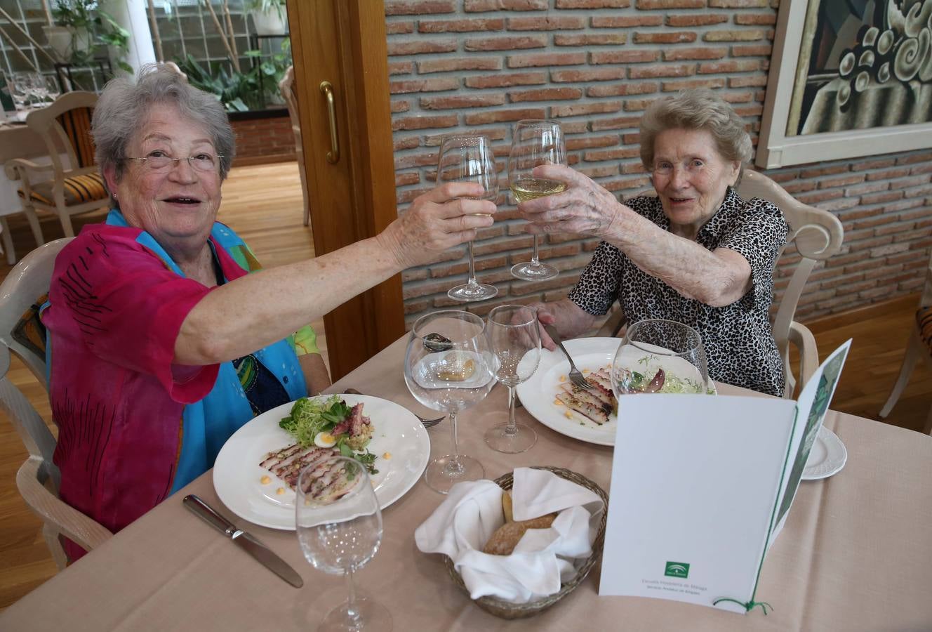 La escuela de hostelería ofrecerán al público la posibilidad de participar en estas actividades formativas, tres días a la semana, de martes a jueves y ofertarán tres tipos de menús de temporada, elaborado por el equipo de formadores del centro