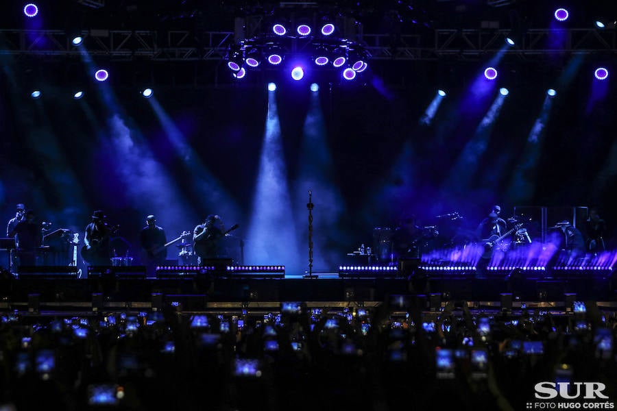 El rey de la bachata convierte el Auditorio Municipal en una gran pista de baile