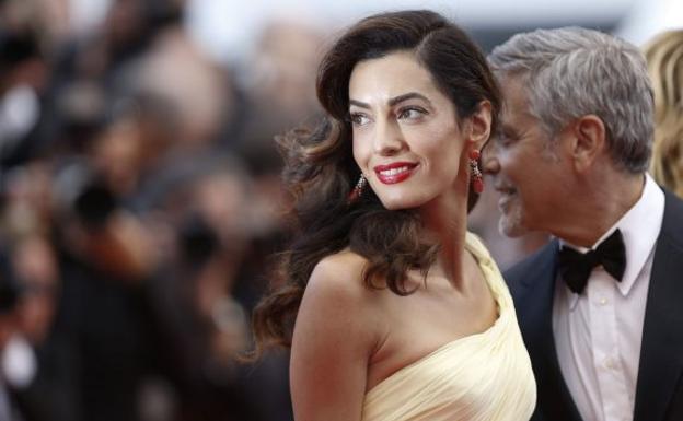 550 euros se deja cada semana Amal Clooney en sus visitas a la peluquería.