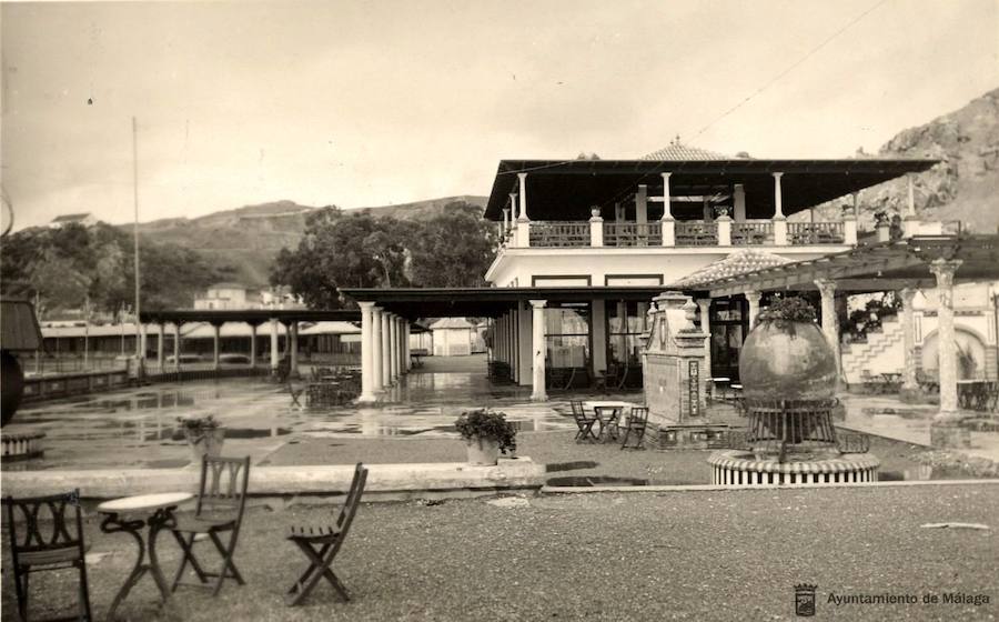 Hasta la inauguración del Balneario de los Baños del Carmen, en 1918 siguiendo el concepto de Santander o San Sebastián, hombres y mujeres se bañaban por separado, en albercas de agua templada y en espacios cerrados