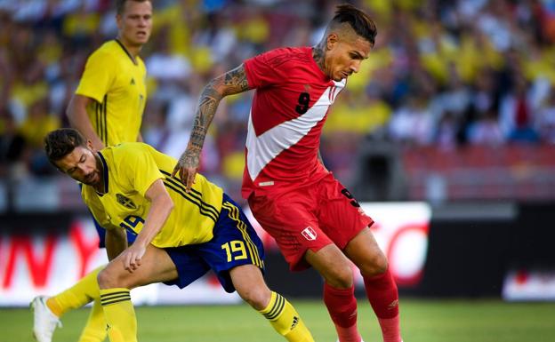 Paolo Guerrero, durante un partido amistoso. 