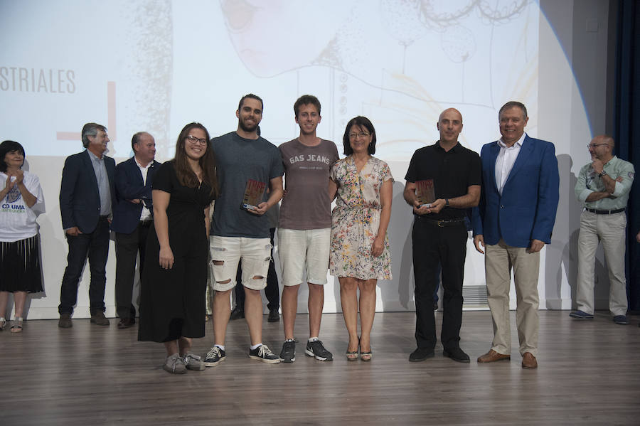 La Universidad premia al UMA Antequera y al Málaga femenino, entre otros, y recuerda a la figura de Carlos Serra