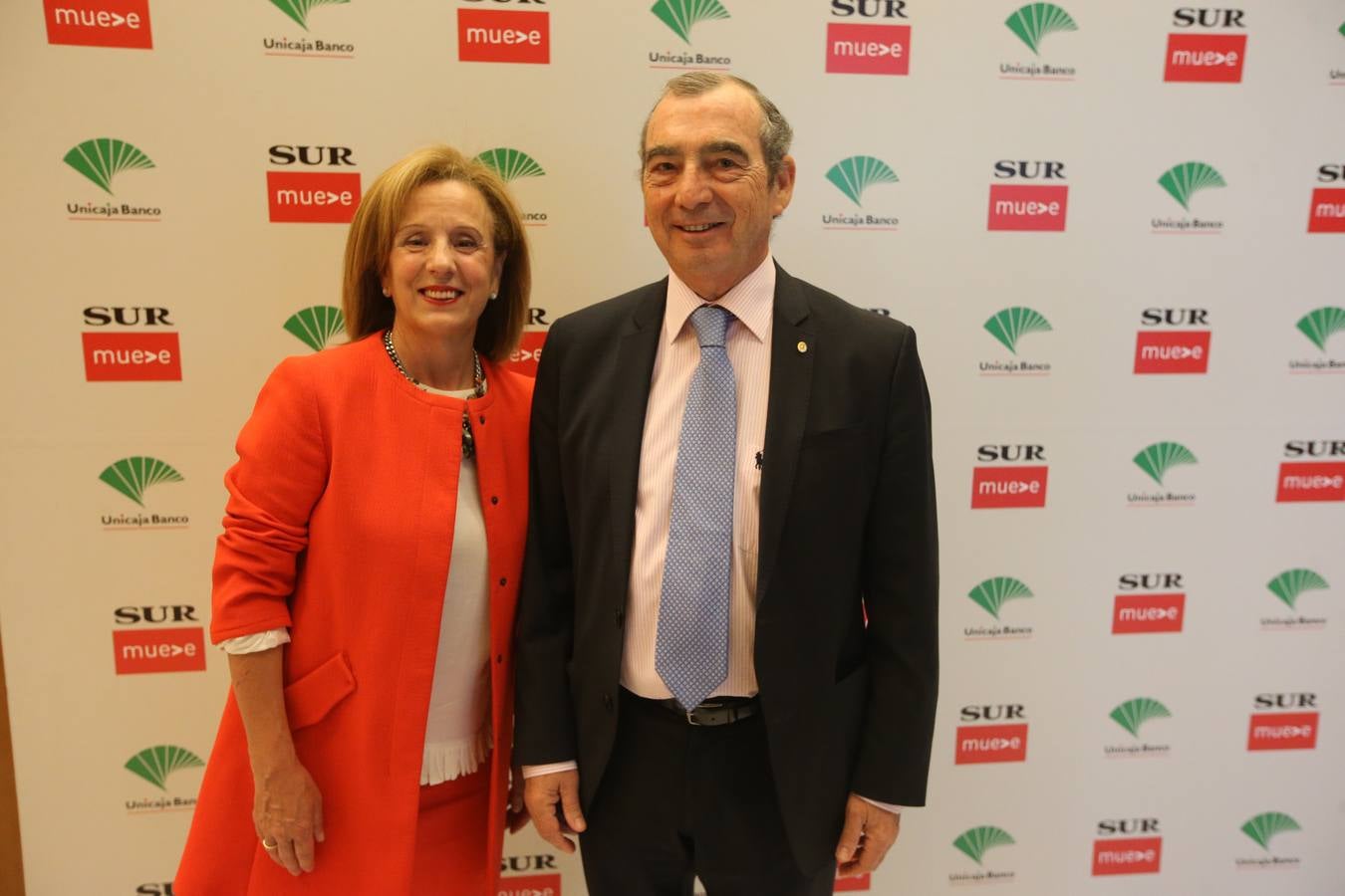 Numerosas personalidades de la sociedad malagueña han asistido al Foro SUR con la presidenta de la Junta de Andalucía, Susana Díez, que se ha desarrollado en el hotel NH de Málaga capital, hoy lunes 18 de junio