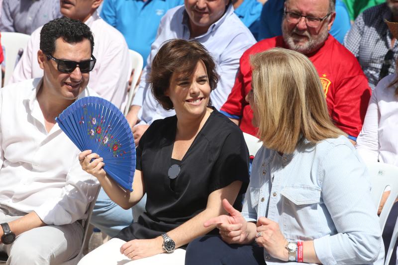 La aspirante a presidir a los populares abre en Málaga su campaña acompañada por los presidentes del partido en Málaga, Sevilla, Córdoba y Huelva y el líder andaluz, Juanma Moreno