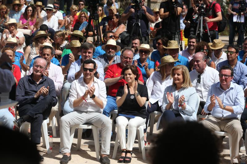 La aspirante a presidir a los populares abre en Málaga su campaña acompañada por los presidentes del partido en Málaga, Sevilla, Córdoba y Huelva y el líder andaluz, Juanma Moreno