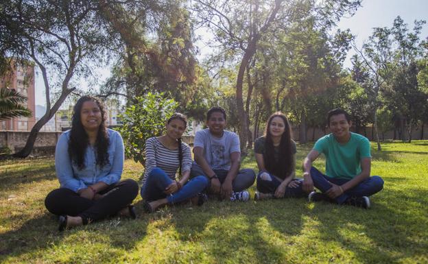 Lesly, Kenia, Pablo, Dilcia y Dagoberto han estudiado este último curso en la UMA gracias a un convenio de colaboración en el que también participa la Diputación. 