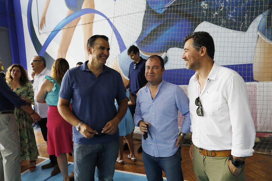 Aficionados,técnicos, directivos y jugadores se reunieron en el colegio de calle La Victoria para celebrar la efeméride