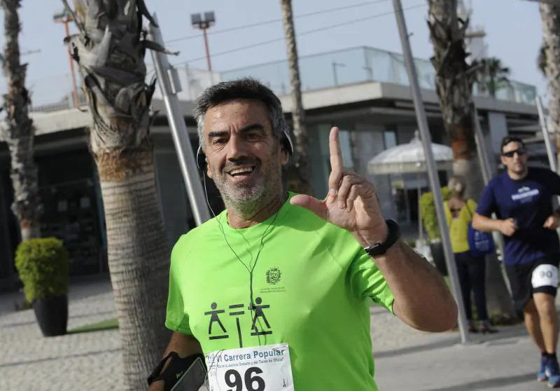 Bajo el lema 'Corre, anda, por un turno de oficio digno', más de 400 personas han participado este sábado 7 de julio en la carrera popular