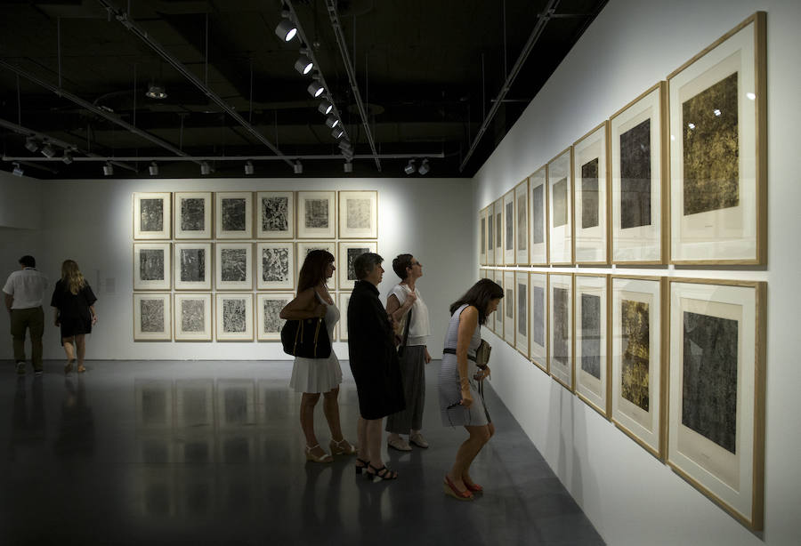 El Centre Pompidou Málaga despliega una de sus mejores exposiciones temporales en torno a padre del 'art brut' a través de más de 80 piezas procedentes de las colecciones del Centre Pompidou de París.