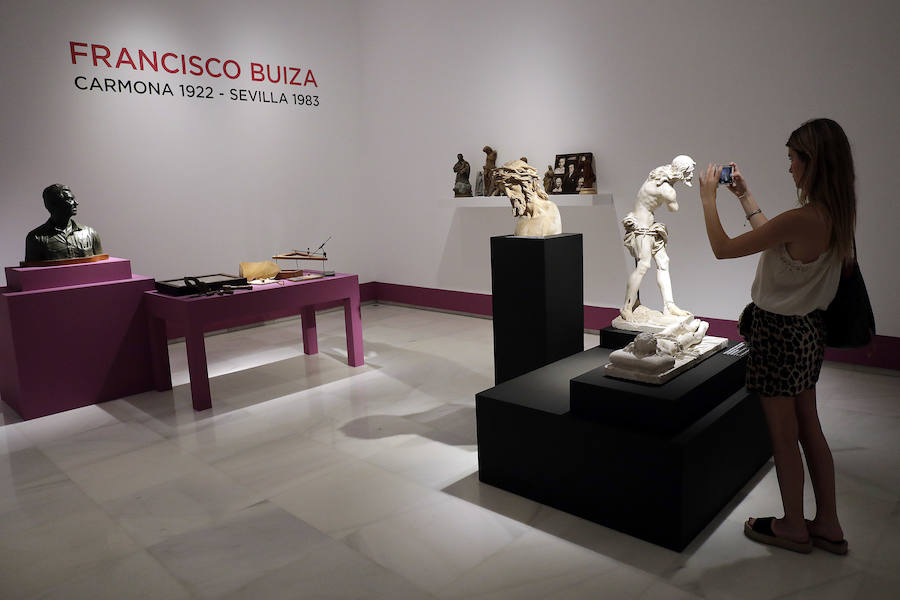 Medio centenar de obras y piezas realizadas en el taller del imaginero Francisco Buiza se exponen juntas por primera vez en esta muestra del ArsMálaga Palacio Episcopal única en toda Andalucía.