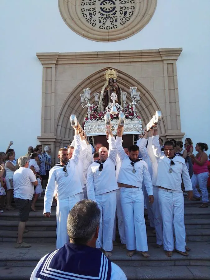 Procesión en La Cala del Moral