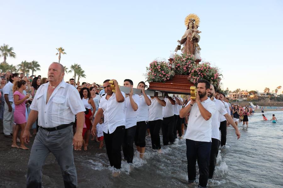 La Virgen, embarcada en aguas de Mijas