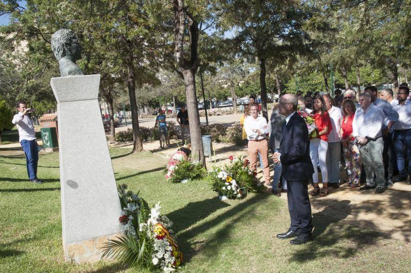 El PP y el Ayuntamiento de Málaga rinden homenaje un año más al edil fallecido en el año 2000 en la capital