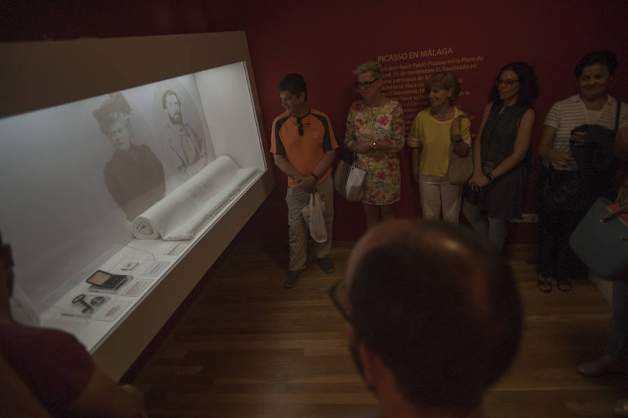 La Casa Natal, el Centre Pompidou Málaga y la Colección del Museo Ruso ofrecieron, con la entrada gratuita, diversas actividades entre las ocho de la tarde y la medianoche y diez grados menos que en la calle dentro de la iniciativa 'Noche en el Museo'.