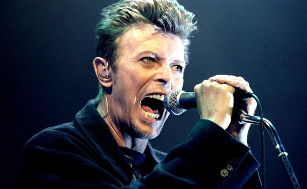 David Bowie, en una actuación.