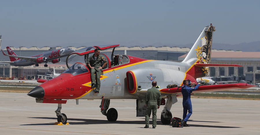 Llegada de las aeronaves para el Torre del Mar Airshow 2018 a la Base Aérea de Málaga. 