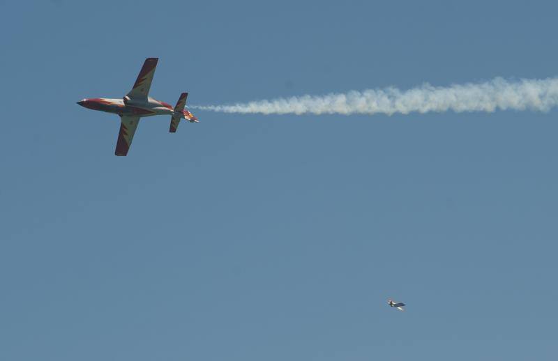 Torre del Mar acoge este festival aéreo internacional con 40 aeronaves de cuatro países diferentes 