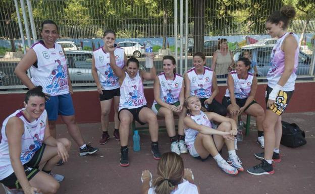 Imagen principal - La Liga femenina GEAM 2018 ya está en marcha