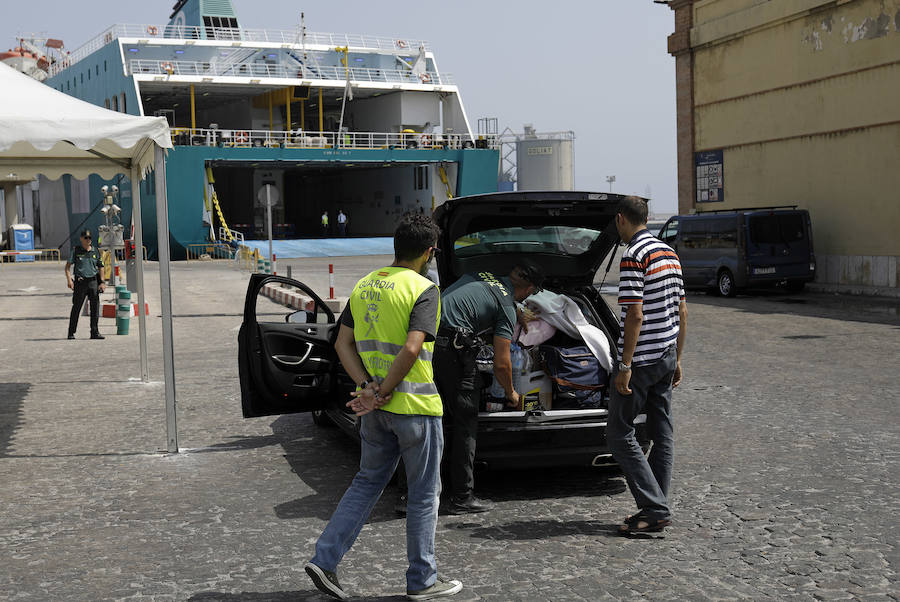 Fotos: El primer viaje de la línea marítima Málaga-Tánger