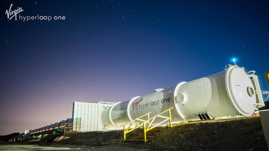 Adif y Virgien firman acuerdo para que Bobadilla albergue un centro de pruebas y prototipos del que muchos consideran el medio de transporte del futuro. 