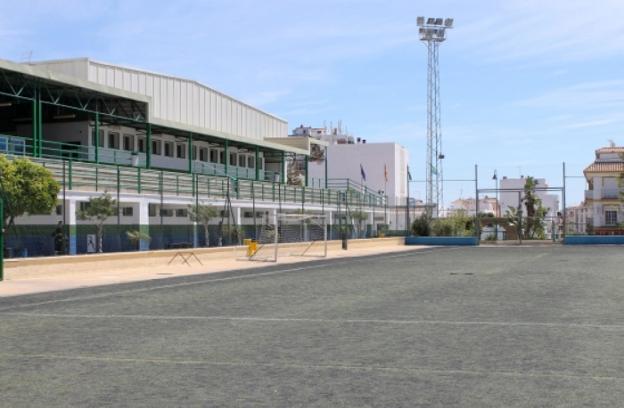 La Ciudad Deportiva Regino Hernández es la principal instalación deportiva de la localidad. 