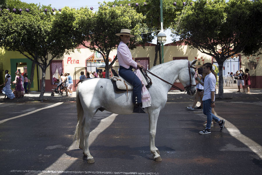 Fotos: Las mejores imágenes del primer domingo de la Feria de Málaga 2018