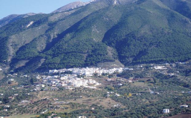 Alcaucín, a los pies de Sierra Tejeda.