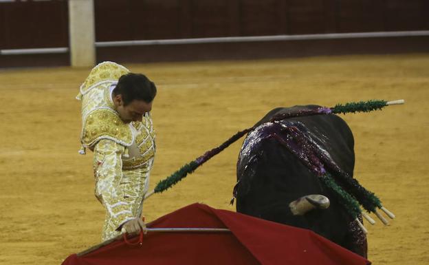 Derechazo de Ponce al quinto. 